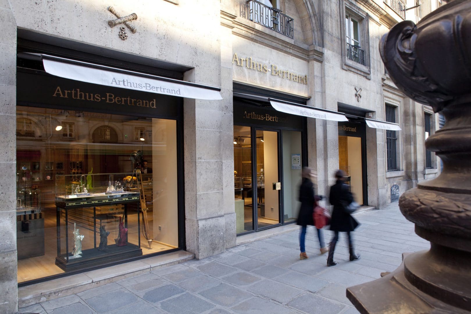 arthus-bertrand-l-agence-versions